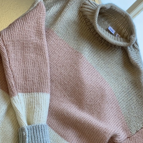 Pink Neutral Oversized Sweater - Picture 6 of 7